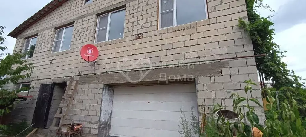 Дом в Волгоградская область, Волгоград Подтелковская ул. (218 м) - Фото 0