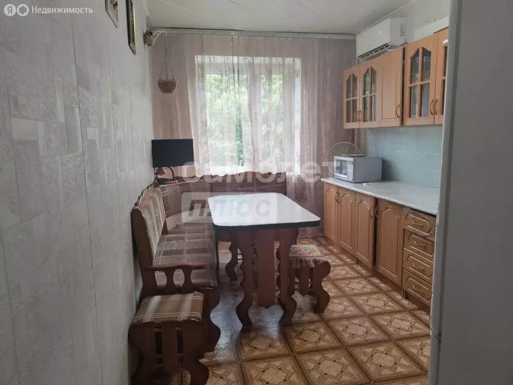 3-комнатная квартира: Ставрополь, Октябрьская улица, 229 (66.6 м) - Фото 0