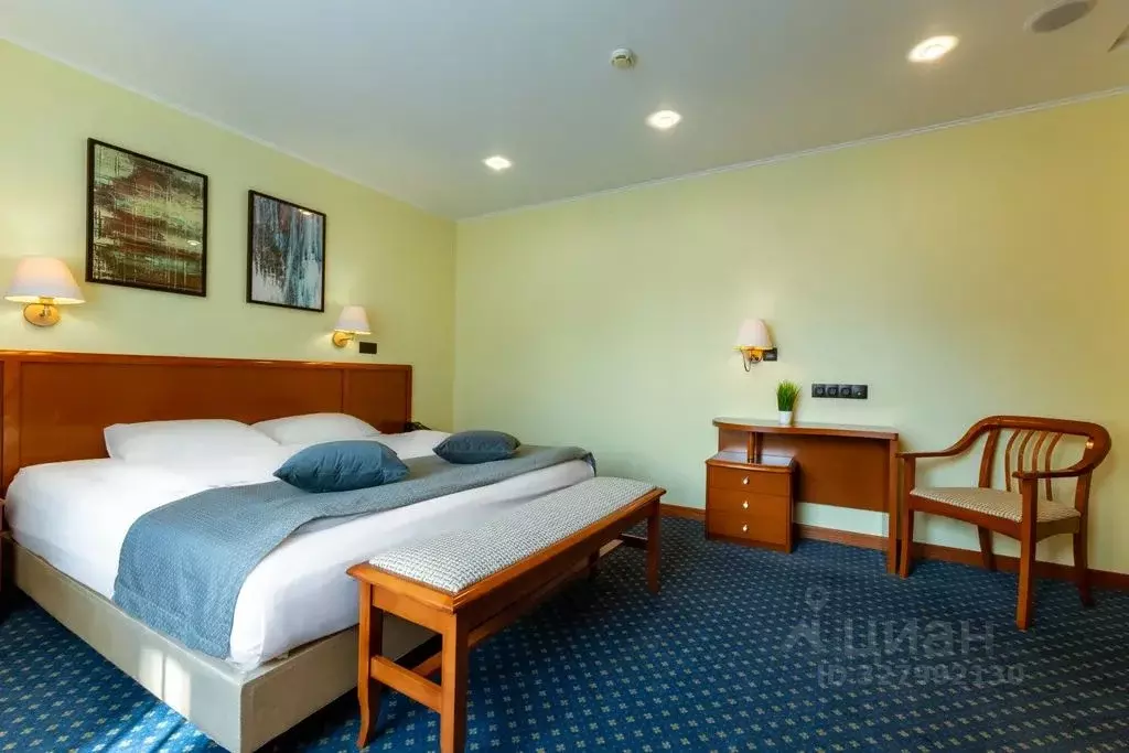 Комната Москва ул. Усачева, 35С1 - Фото 0