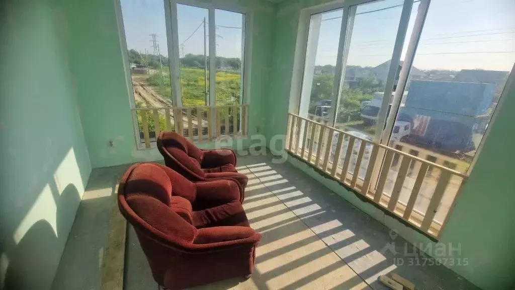 Дом в Сахалинская область, Южно-Сахалинск пер. Виктория, 5 (295 м) - Фото 1