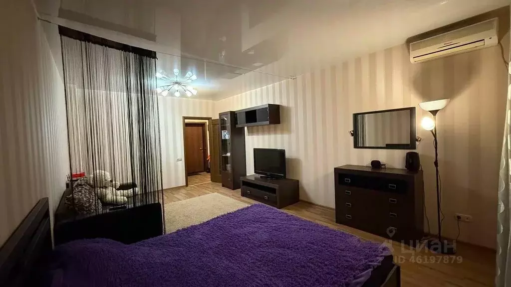 1-к кв. Самарская область, Самара Революционная ул., 4 (53.0 м) - Фото 0