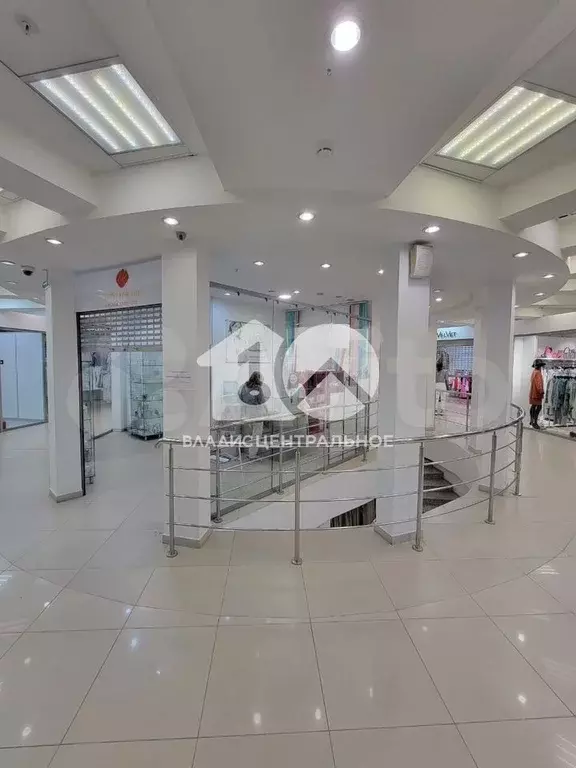Сдам торговое помещение, 17.2 м - Фото 1