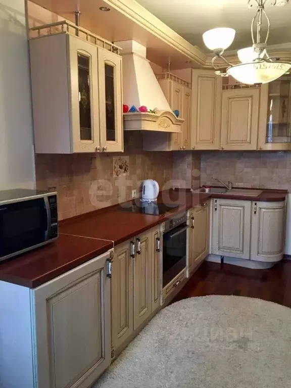 2-к кв. Тюменская область, Тюмень ул. Циолковского, 7 (78.8 м) - Фото 1