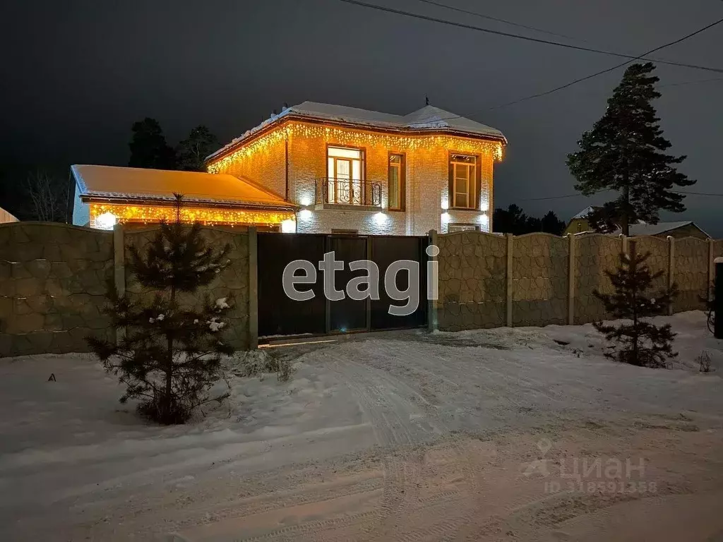 Дом в Иркутская область, Ангарск Кирова мкр, ул. Нестерова, 86 (213 м) - Фото 0