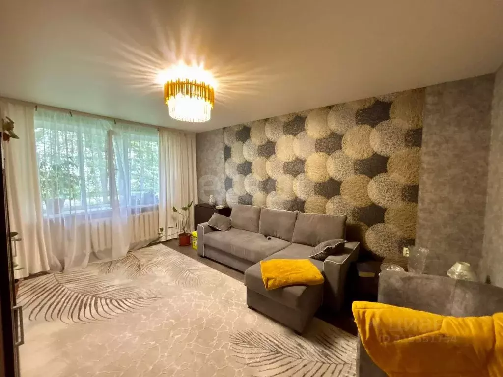 2-к кв. Псковская область, Остров Авиационная ул., 6 (45.4 м) - Фото 1