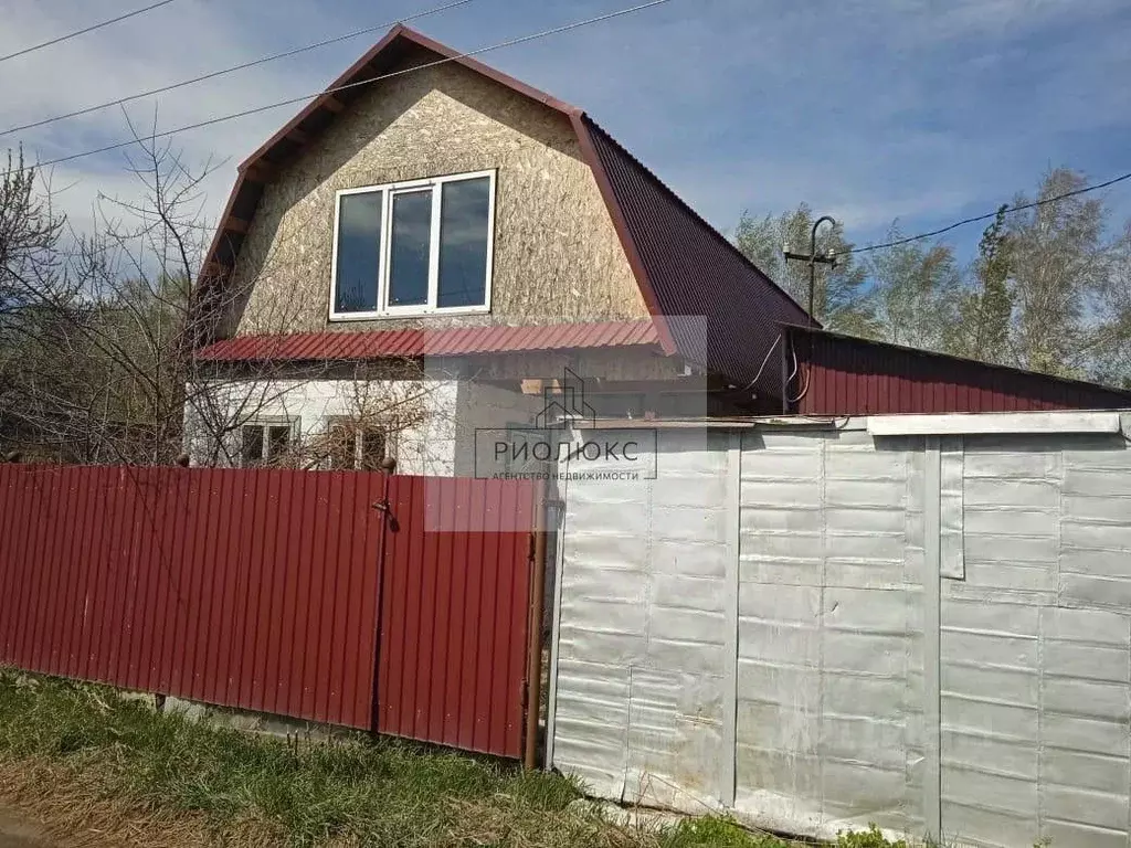 Дом в Челябинская область, Магнитогорск пл. Народных Гуляний (50 м) - Фото 0
