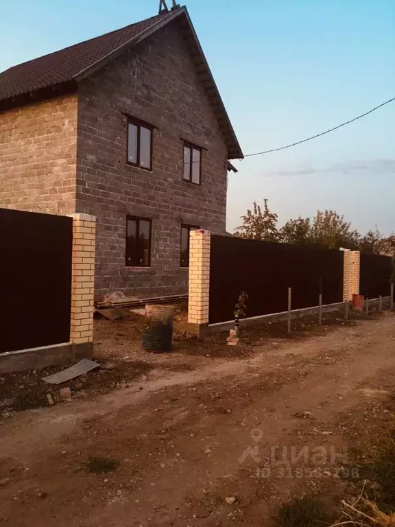 Дом в Оренбургская область, Оренбург Солнечный мкр, ул. Солнечная (145 ... - Фото 0