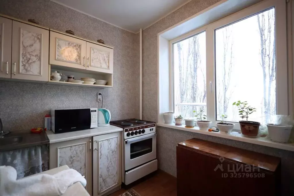 1-к кв. Белгородская область, Старый Оскол Макаренко мкр, 19 (31.0 м) - Фото 2