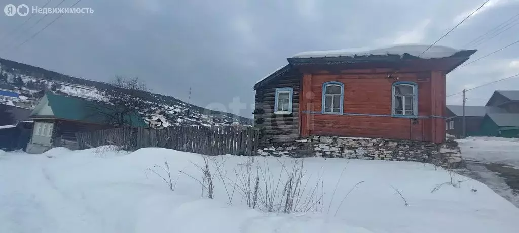 Дом в Челябинская область, Усть-Катав (43 м) - Фото 1