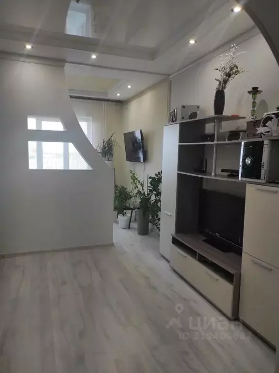 2-к кв. Саха (Якутия), Якутск ул. Петра Алексеева, 72 (69.0 м) - Фото 0