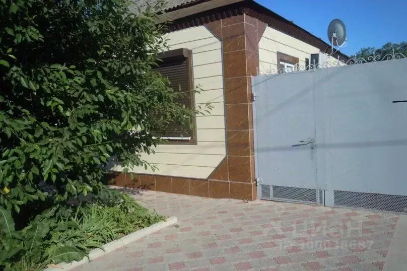 Дом в Краснодарский край, Ейск Баррикадная ул., 81 (59 м) - Фото 2