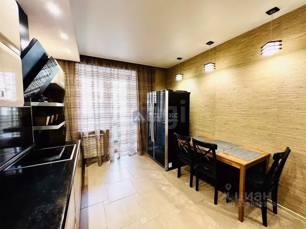 2-к кв. Тюменская область, Тюмень ул. Циолковского, 7к1 (75.0 м) - Фото 2