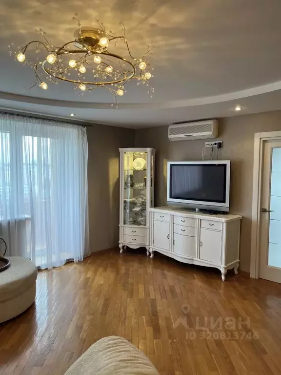 3-к кв. Тульская область, Тула ул. Плеханова, 45А (85.5 м) - Фото 0