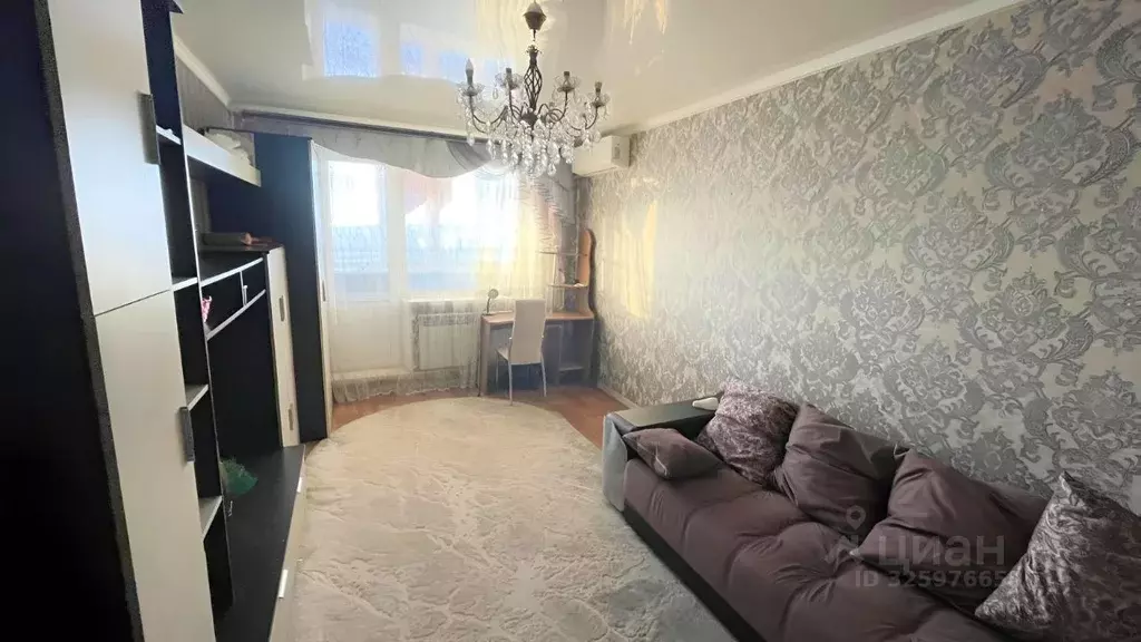 1-к кв. Белгородская область, Губкин Преображенская ул., 12 (33.6 м) - Фото 1