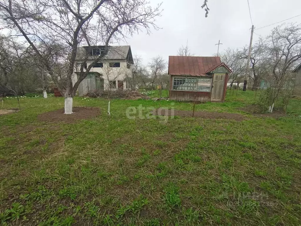 Дом в Брянская область, Брянск Коммунальник садовое общество,  (16 м) - Фото 1