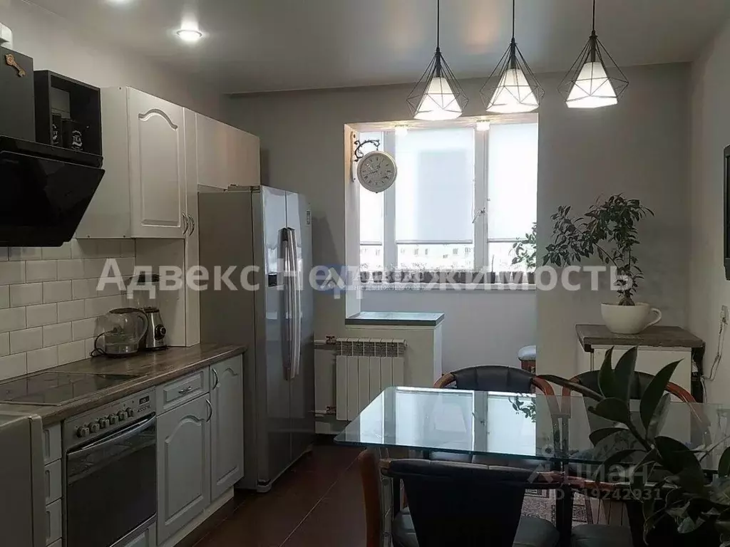 2-к кв. Тюменская область, Тюмень Новосибирская ул., 131 (75.0 м) - Фото 1