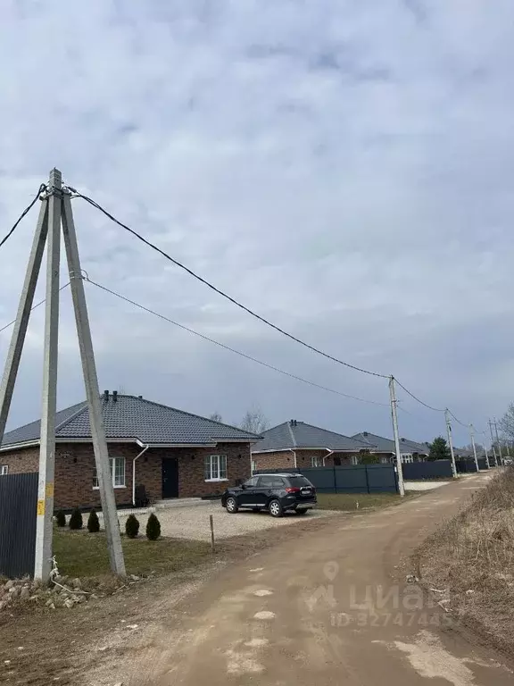 Участок в Псковская область, Псковский район, Логозовская волость, д. ... - Фото 1