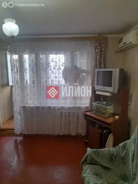 2-комнатная квартира: Севастополь, проспект Октябрьской Революции, ... - Фото 1