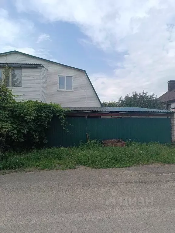 Дом в Орловская область, Мценск ул. Толстого, 42 (174 м) - Фото 1