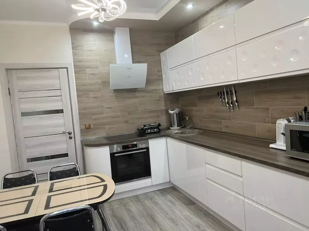 2-к кв. Краснодарский край, Краснодар ул. Командорская, 3к2 (67.0 м) - Фото 2