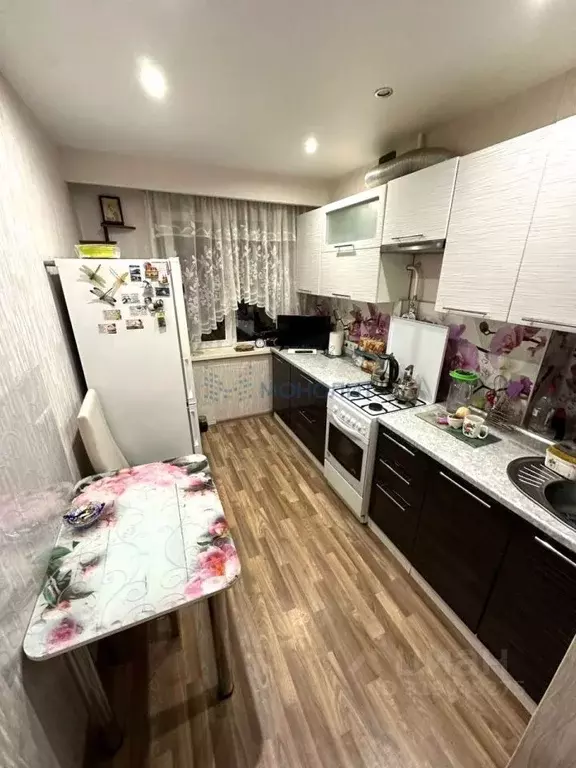 3-к кв. Нижегородская область, Нижний Новгород ул. Героев космоса, 30 ... - Фото 0