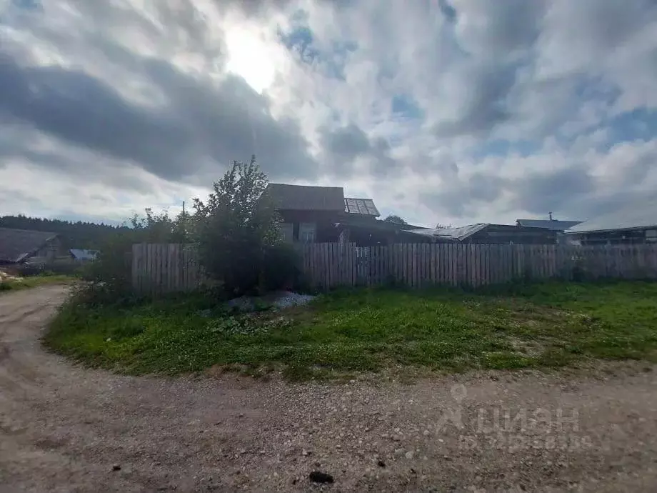 Участок в Пермский край, Александровский муниципальный округ, д. ... - Фото 2