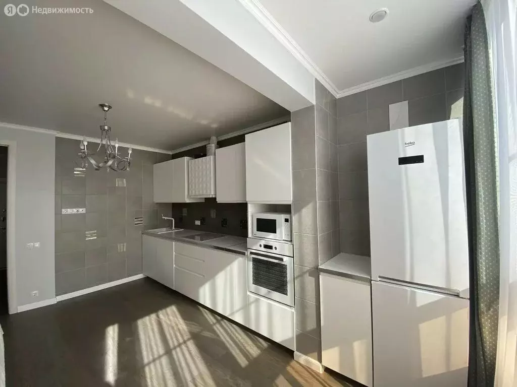 2-комнатная квартира: Новороссийск, Южная улица, 27 (50 м) - Фото 1