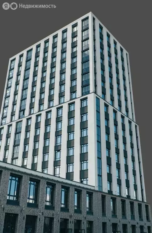 Торговая площадь (333 м) - Фото 1