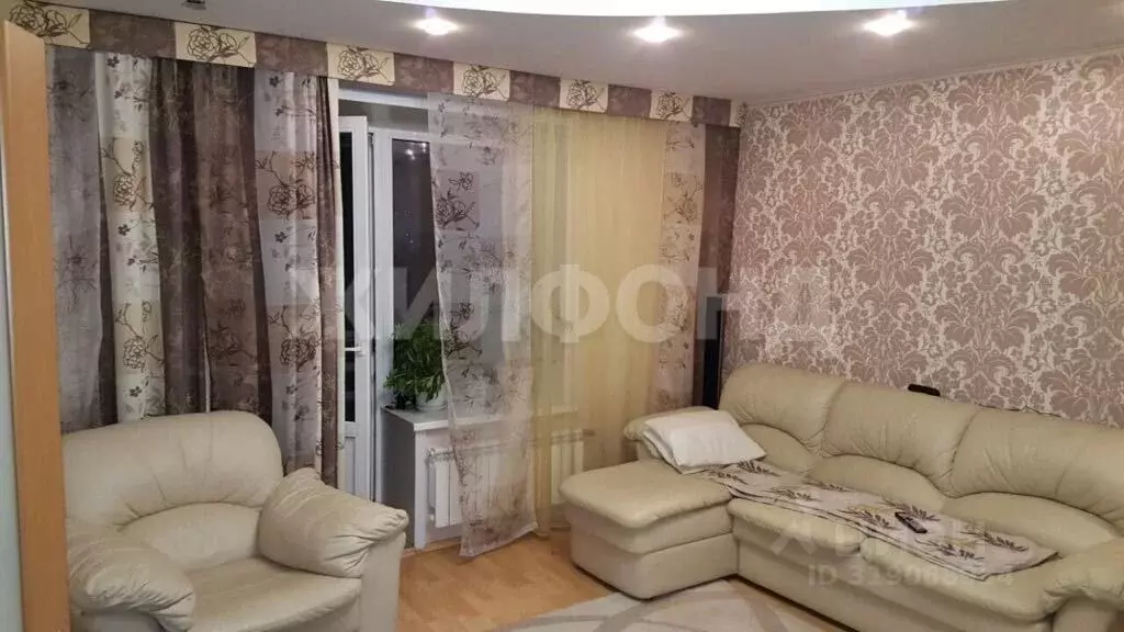 3-к кв. Новосибирская область, Новосибирск Народная ул., 8/1 (80.0 м) - Фото 0