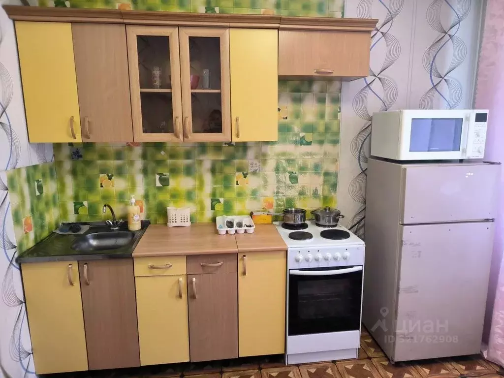 2-к кв. Красноярский край, Красноярск ул. Молокова, 12 (54.0 м) - Фото 0