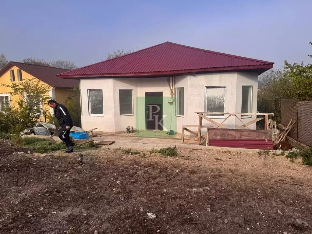 Дом в Крым, Симферополь ул. 40-я Коллективных Садов, 22 (100 м) - Фото 1