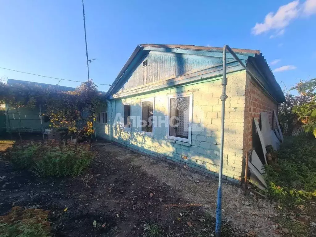 Дом в Краснодарский край, Усть-Лабинский район, Кирпильское с/пос, ... - Фото 1