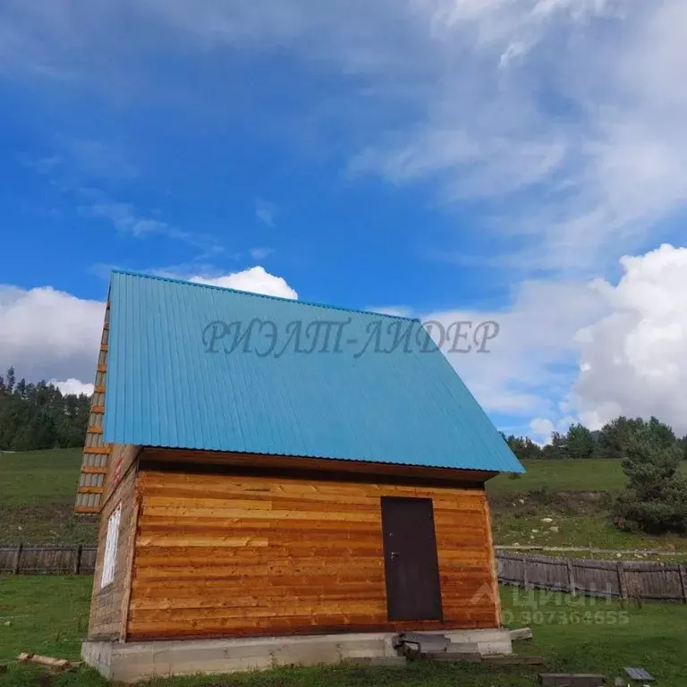 Дом в Алтай, Чемальский район, Элекмонарское с/пос, с. Элекмонар  (36 ... - Фото 1