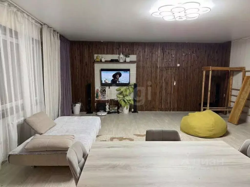 Дом в Кемеровская область, Топки Соборная ул. (191 м) - Фото 2