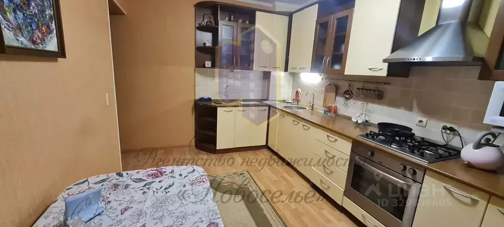 3-к кв. Белгородская область, Старый Оскол Южный мкр, 10 (86.0 м) - Фото 2