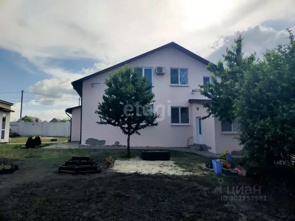 Дом в Белгородская область, Белгород Комсомольская ул. (178 м) - Фото 0