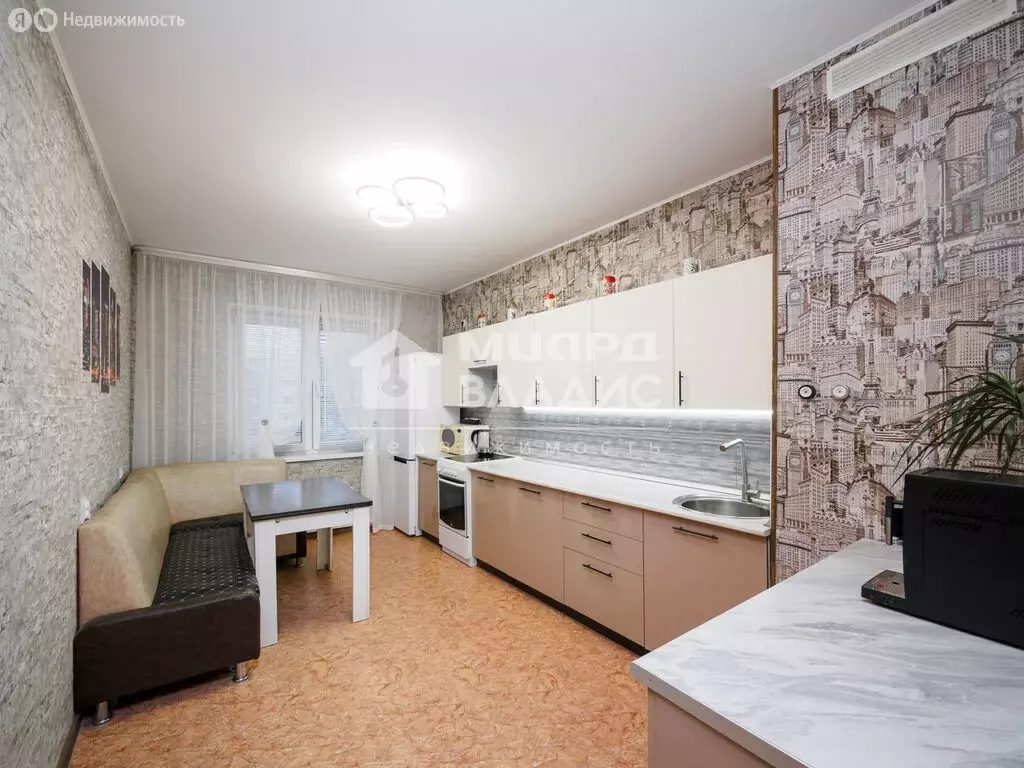 2-комнатная квартира: Омск, 3-й Амурский проезд, 1к1 (51.1 м) - Фото 1