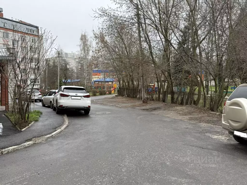 2-к кв. Курская область, Курск Хуторская ул., 9 (52.4 м) - Фото 2