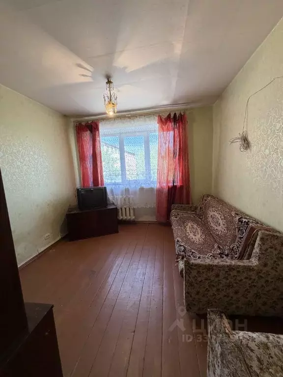 Комната Псковская область, Великие Луки ул. Комсомольца Зверева, 10 ... - Фото 1