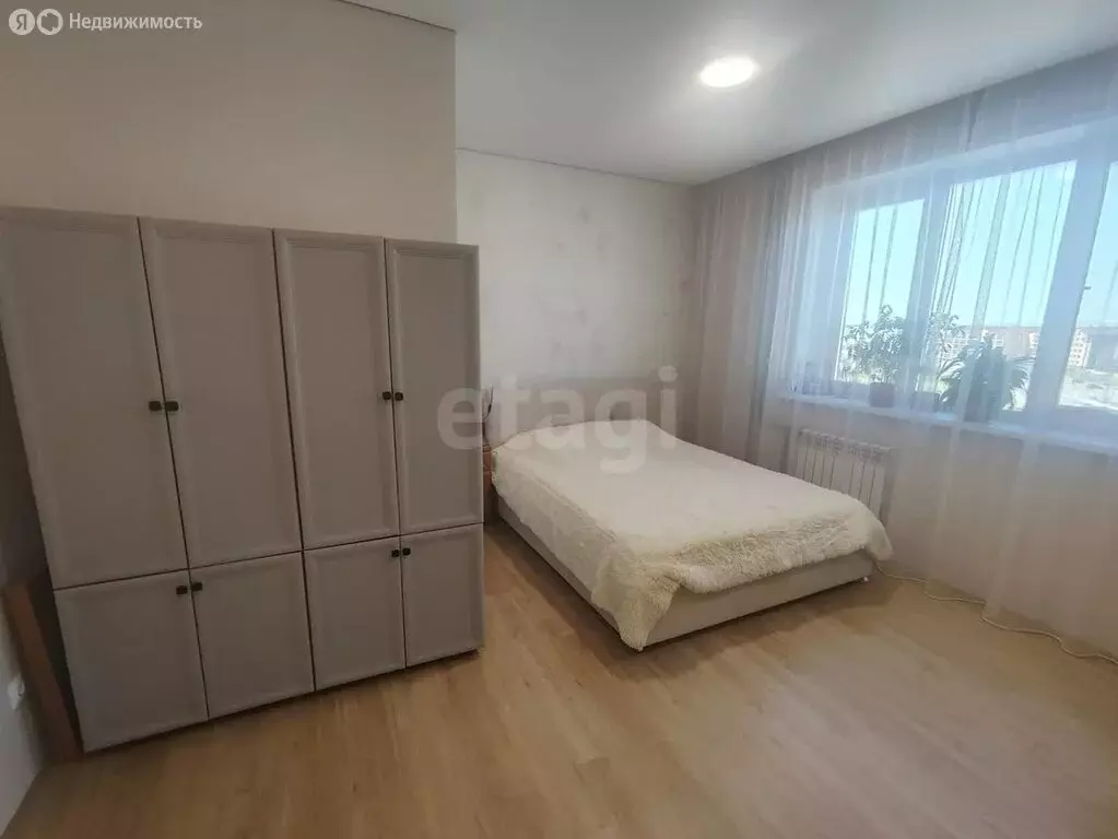 3-комнатная квартира: Абакан, улица Кирова, 183к1 (67.9 м) - Фото 1
