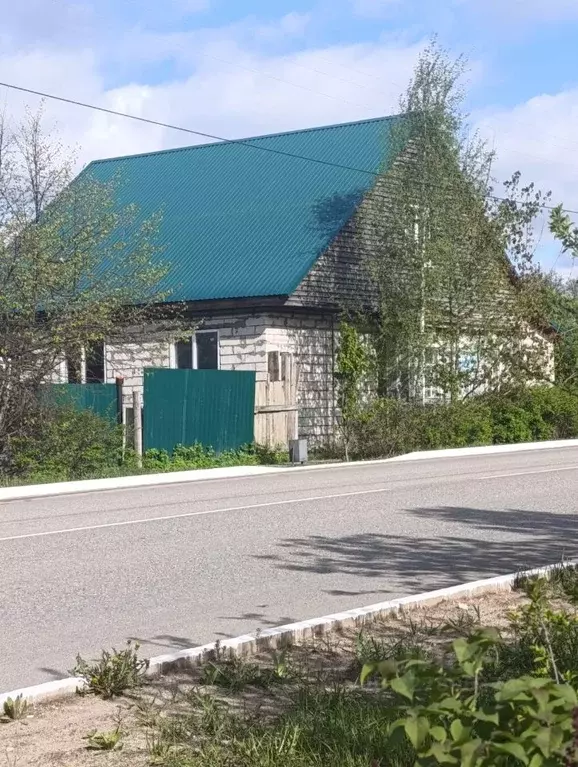 Дом в Калужская область, Юхнов ул. Ленина, 54 (100 м) - Фото 2