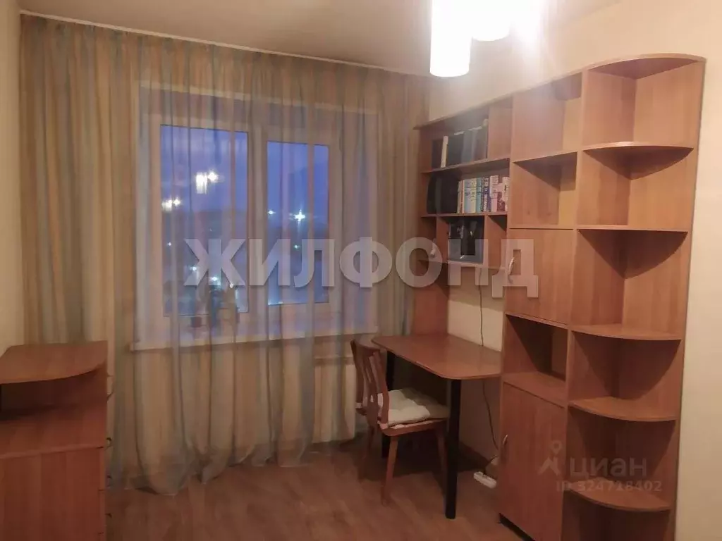 3-к кв. Хакасия, Абакан ул. Ленинского Комсомола, 3 (61.5 м) - Фото 1