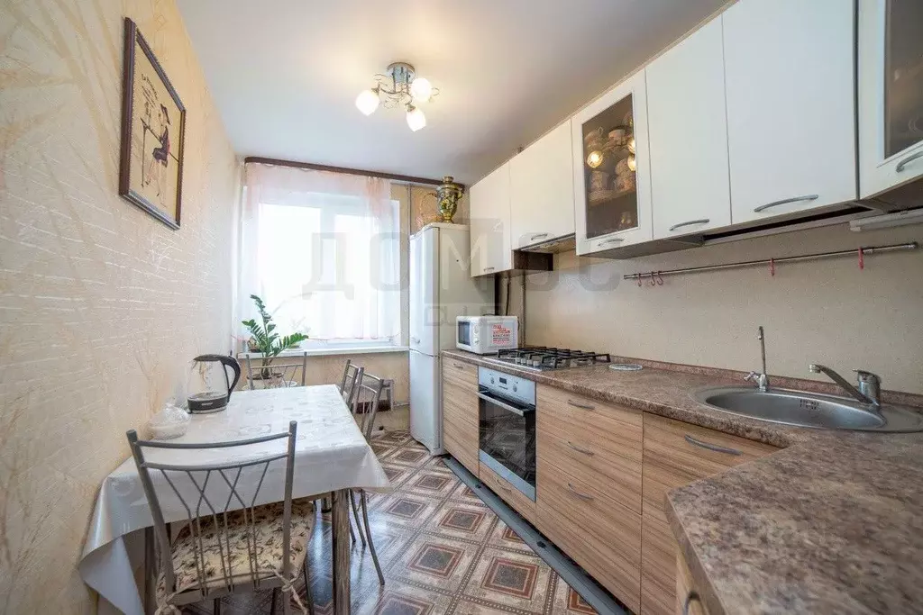 3-к кв. Свердловская область, Екатеринбург ул. Индустрии, 57к2 (64.0 ... - Фото 1