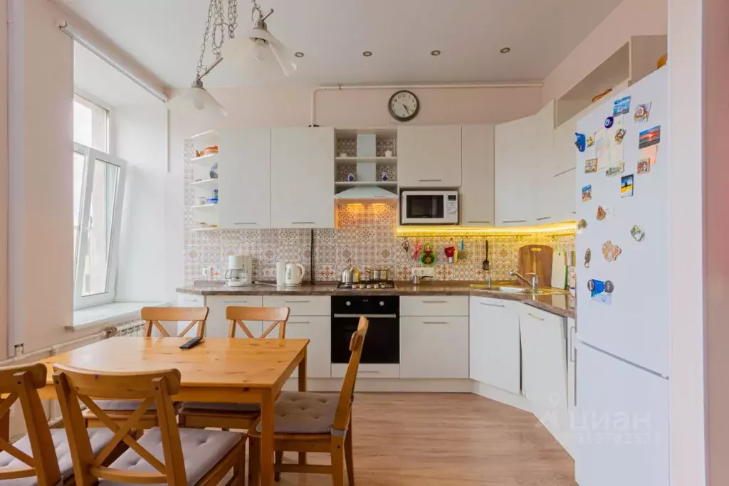 3-к кв. Санкт-Петербург 11-я Красноармейская ул., 13 (72.2 м) - Фото 1