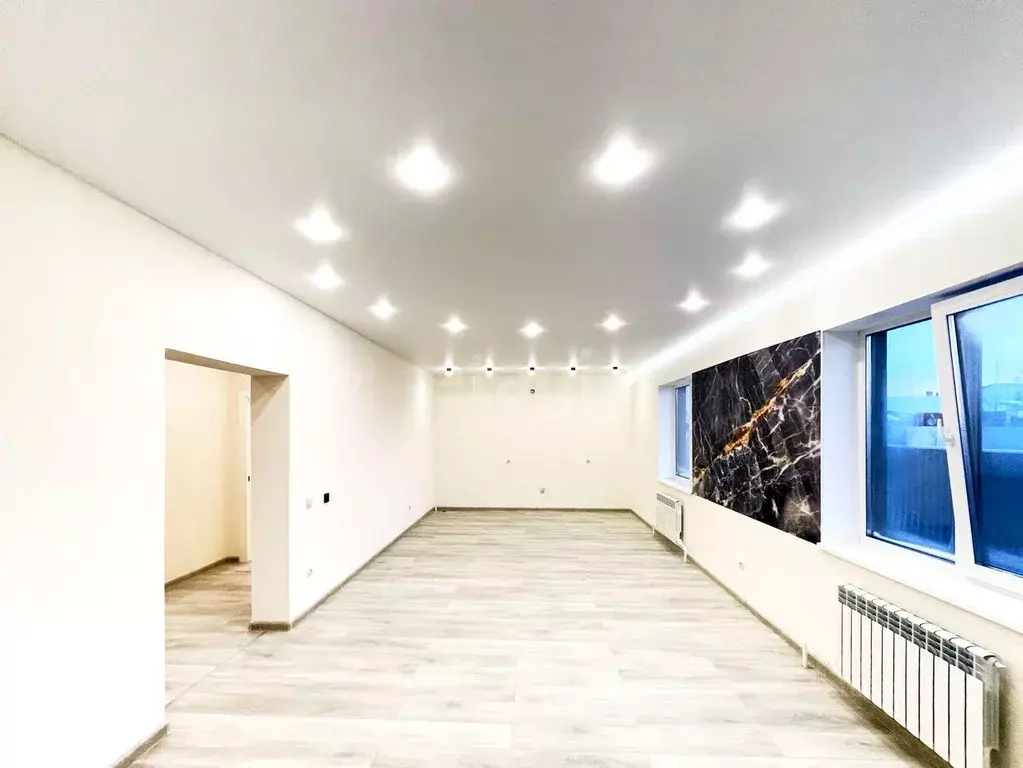 Дом в Ханты-Мансийский АО, Сургут пос. Черный Мыс, ул. Затонская (187 ... - Фото 1