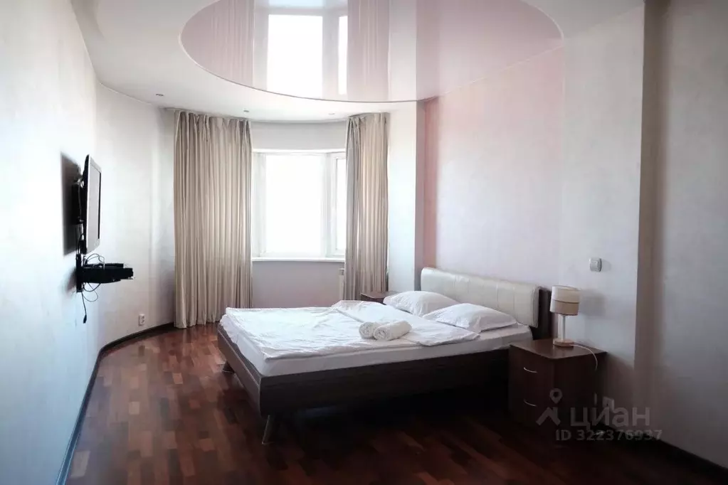 3-к кв. Саха (Якутия), Якутск Октябрьская ул., 3 (100.0 м) - Фото 1