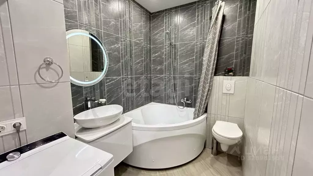 1-к кв. Тюменская область, Тюмень ул. Николая Никитина, 6 (38.6 м) - Фото 1