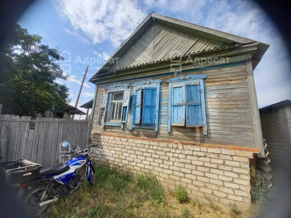 Дом в Волгоградская область, Среднеахтубинский район, Краснослободское ... - Фото 1