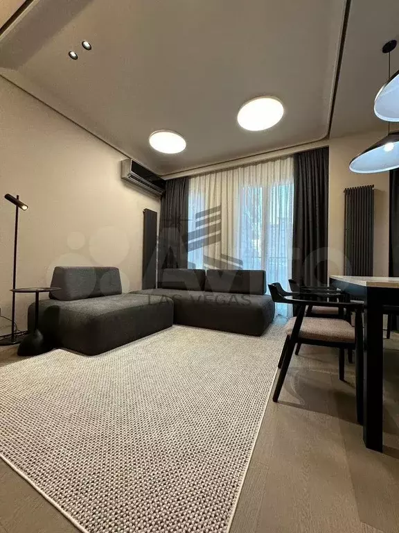 3-к. квартира, 90 м, 5/5 эт. - Фото 0