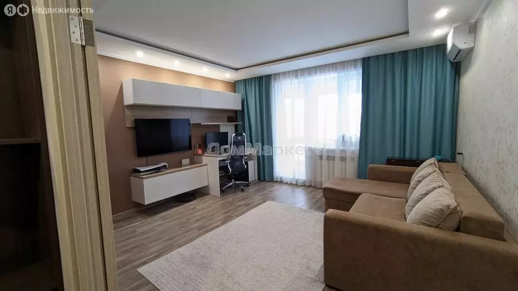 2-комнатная квартира: Новокузнецк, улица Звездова, 14 (56 м) - Фото 0